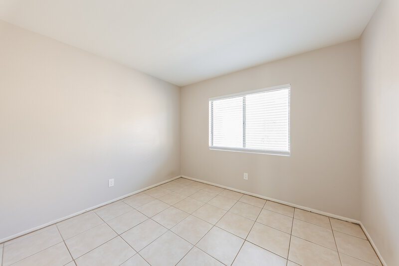 1,925/Mo, 7056 W Eva Street Peoria, AZ 85345 Bedroom View 3