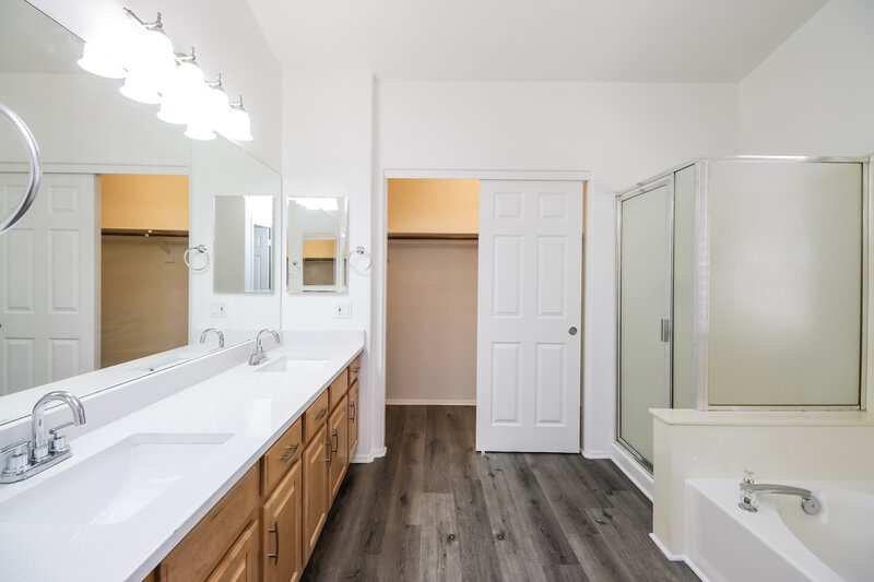 2,475/Mo, 2216 E Sherri Dr Gilbert, AZ 85296 Master Bathroom View