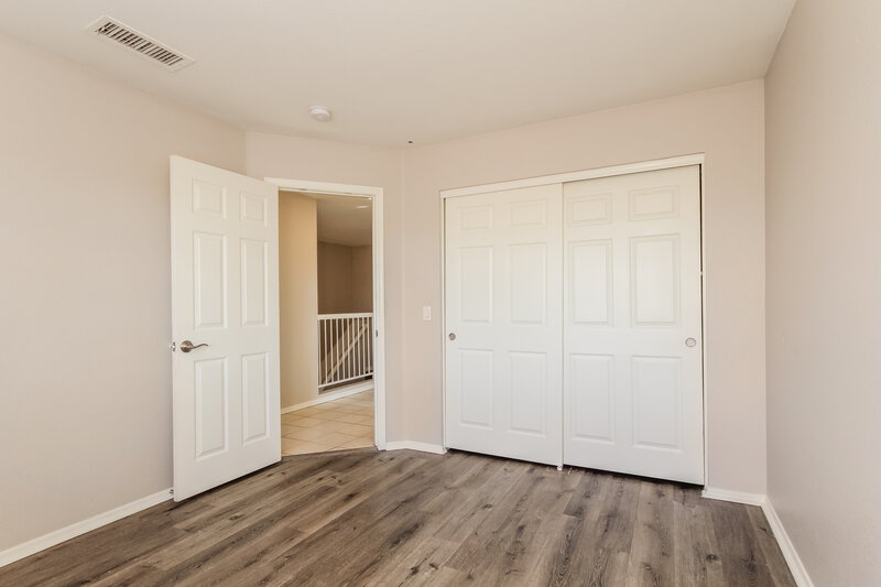 1,840/Mo, 9147 N 73rd Ln Peoria, AZ 85345 Bedroom View 4