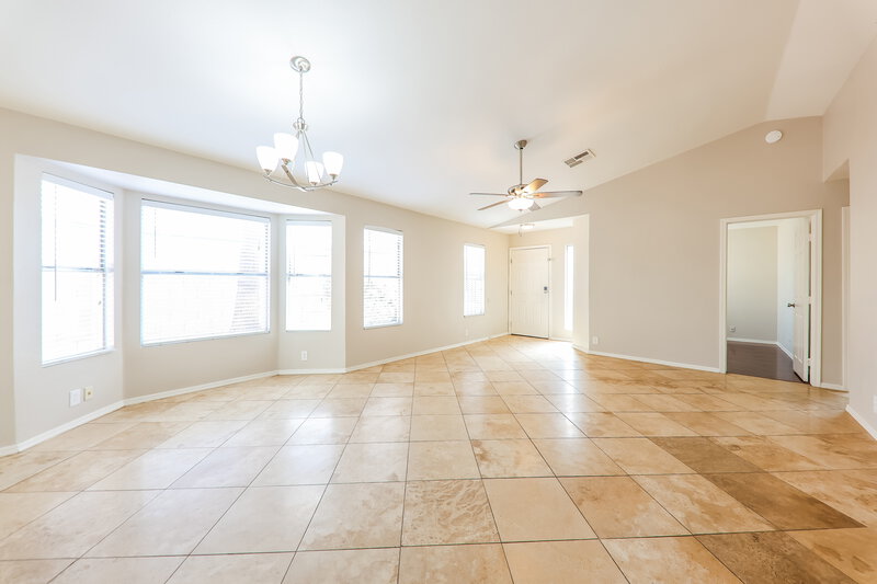 2,055/Mo, 3614 W Camino Del Rio Glendale, AZ 85310 Dining Room View