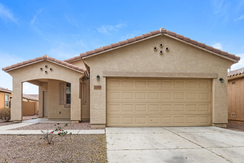 1,935/Mo, 7333 W St Catherine Ave Laveen, AZ 85339 External View