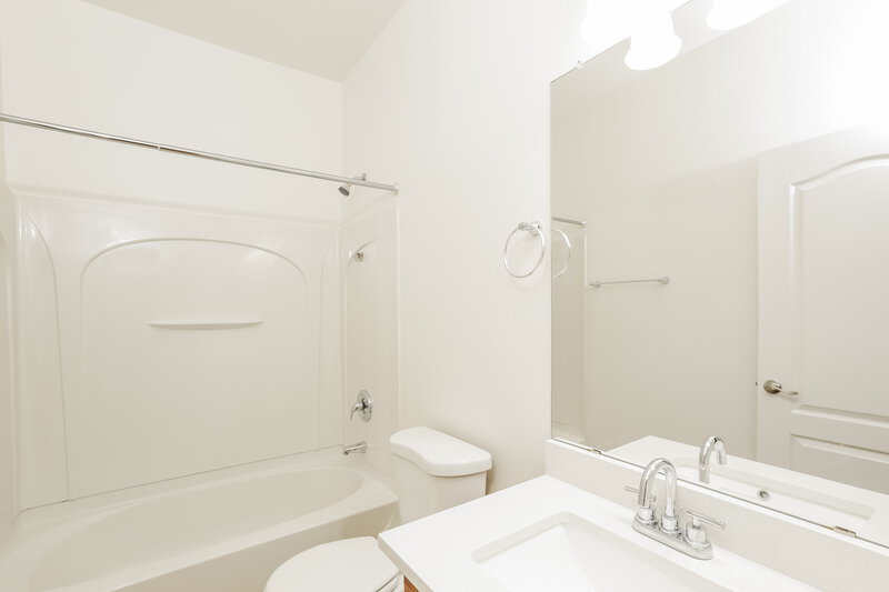 2,970/Mo, 7333 W St Catherine Ave Laveen, AZ 85339 Bathroom View