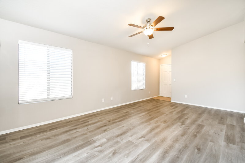 2,840/Mo, 9146 E Encanto St Mesa, AZ 85207 Living Room View 3