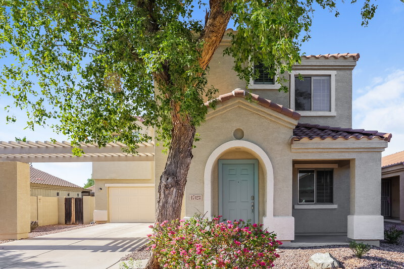 2,315/Mo, 17423 W Watson Ln Surprise, AZ 85388 External View