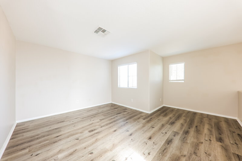 2,315/Mo, 17423 W Watson Ln Surprise, AZ 85388 Bonus Room View