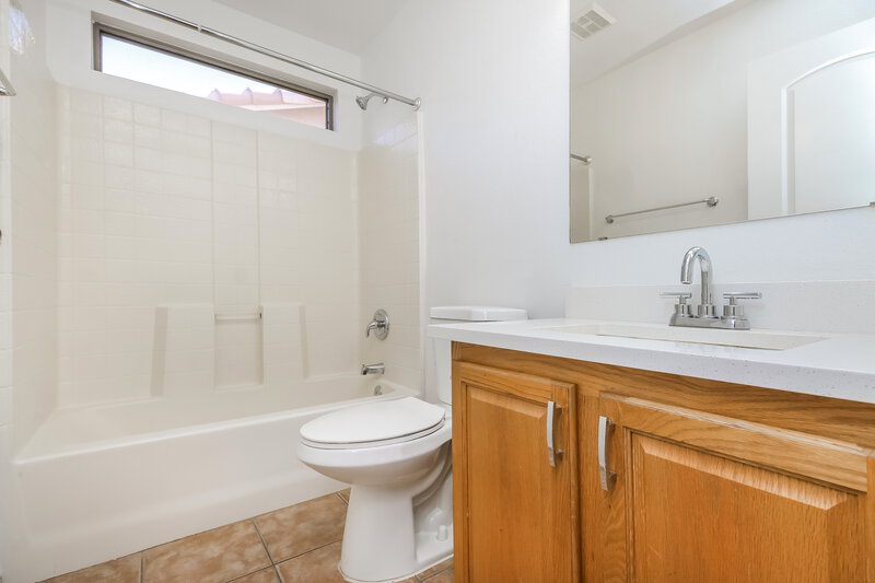2,245/Mo, 2581 E Bellerive Drive Chandler, AZ 85249 Bathroom View