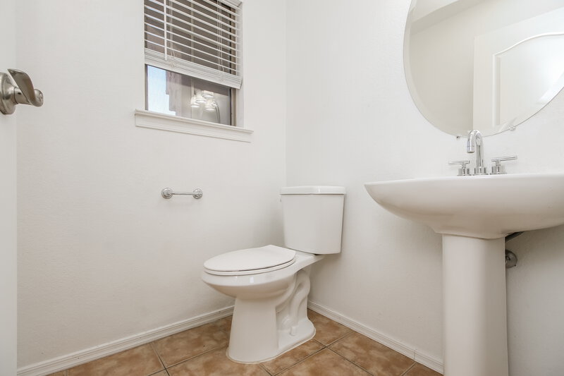 2,245/Mo, 2581 E Bellerive Drive Chandler, AZ 85249 Powder Room View