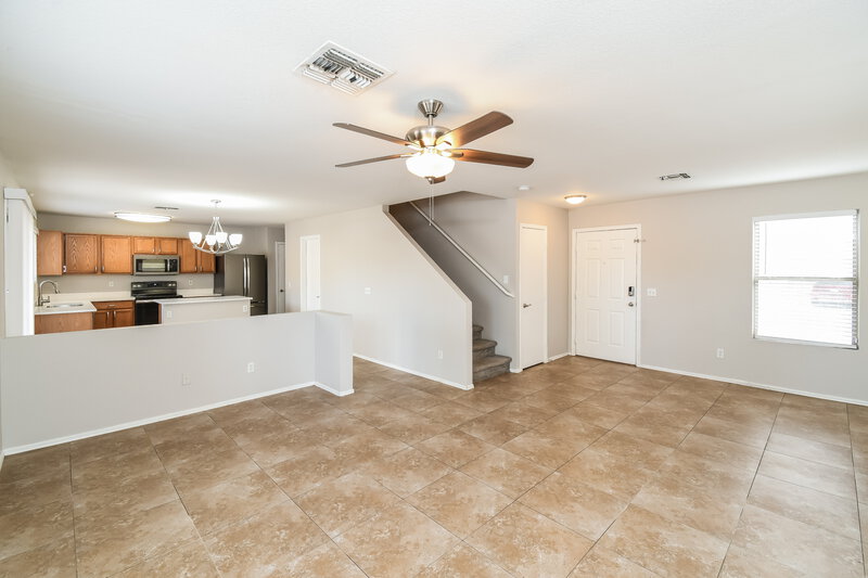 2,215/Mo, 8918 E Oro Cir Mesa, AZ 85212 Living Room View