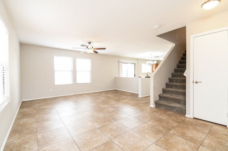 2,175/Mo, 8918 E Oro Cir Mesa, AZ 85212 Living Room View