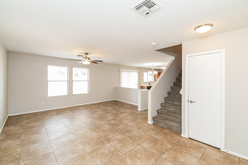 2,215/Mo, 8918 E Oro Cir Mesa, AZ 85212 Living Room View 2