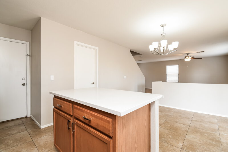 2,175/Mo, 8918 E Oro Cir Mesa, AZ 85212 Kitchen View