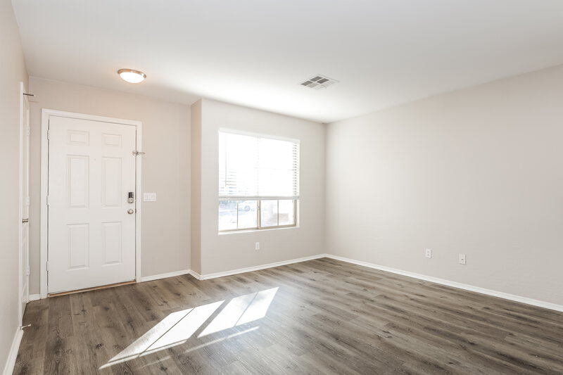 1,870/Mo, 16634 N 153rd Drive Surprise, AZ 85374 Living Room View 2