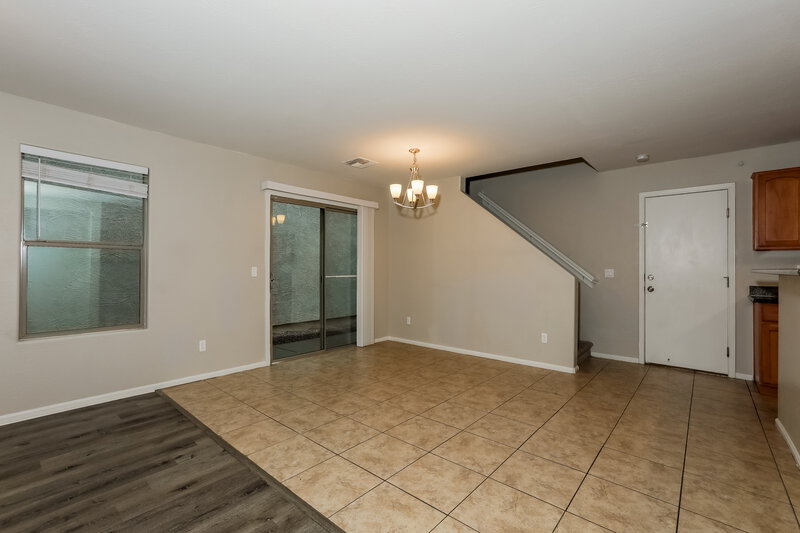 2,080/Mo, 992 S Hawk Ln Gilbert, AZ 85296 Dining Room View