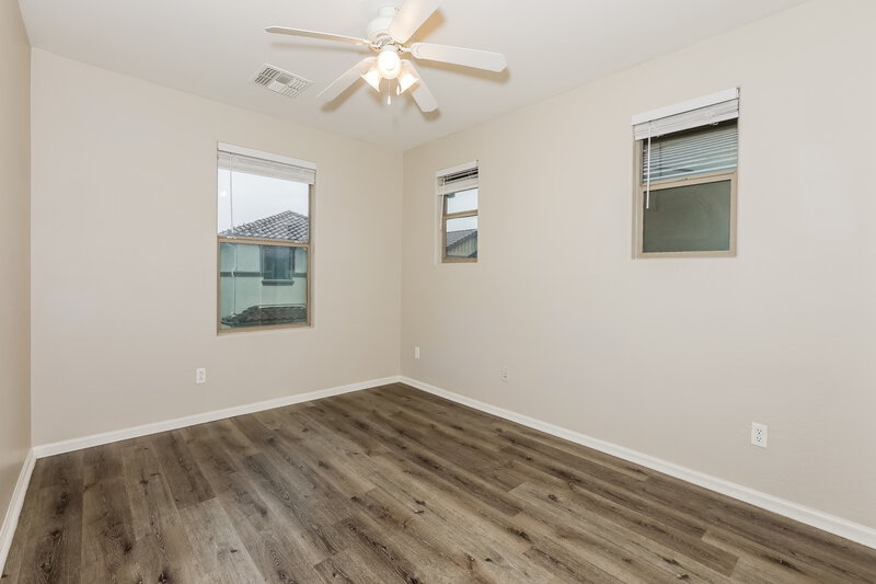 2,080/Mo, 992 S Hawk Ln Gilbert, AZ 85296 Bedroom View 2