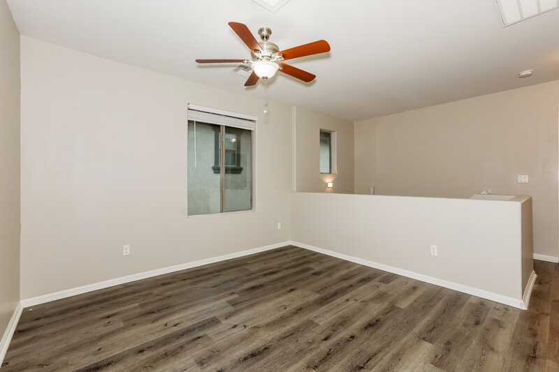 2,080/Mo, 992 S Hawk Ln Gilbert, AZ 85296 Loft View