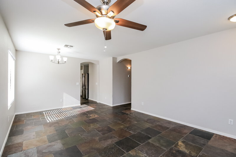 1,905/Mo, 40082 N Costa Del Sol Dr San Tan Valley, AZ 85140 Family Room View 2