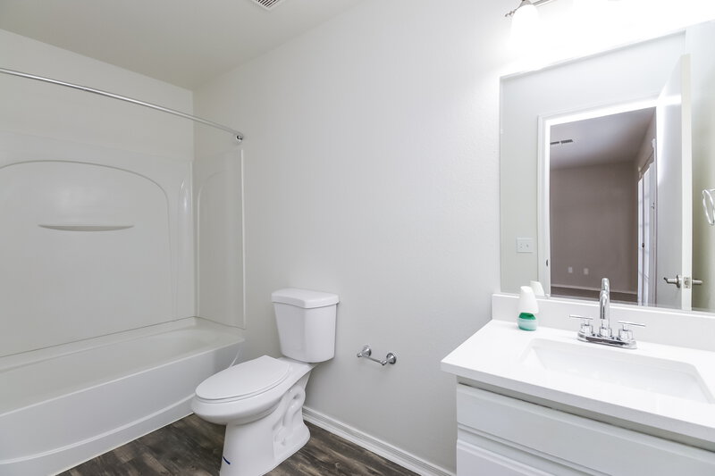 1,675/Mo, 1854 E Desert Rose Trl San Tan Valley, AZ 85143 Master Bathroom View