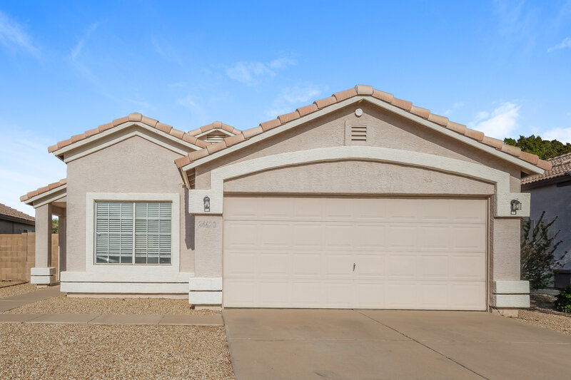 2,220/Mo, 24620 N 38th Lane Glendale, AZ 85310 Front View