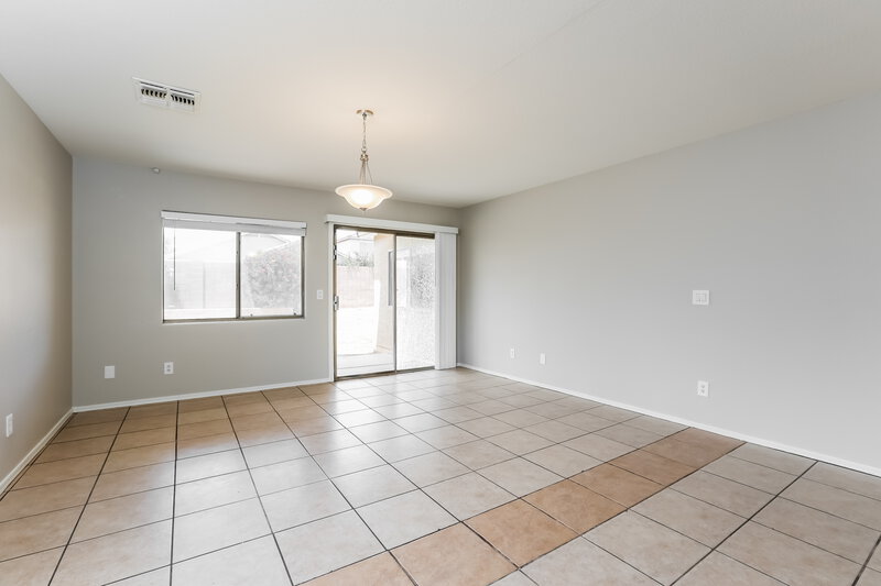 1,965/Mo, 12954 W Voltaire Ave El Mirage, AZ 85335 Dining Room View