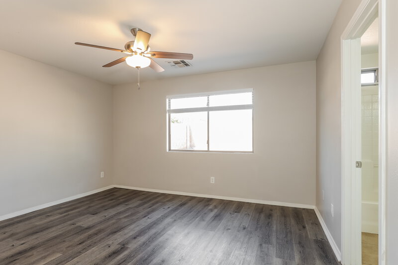 1,880/Mo, 15814 W Jackson Street Goodyear, AZ 85338 Main Bedroom View