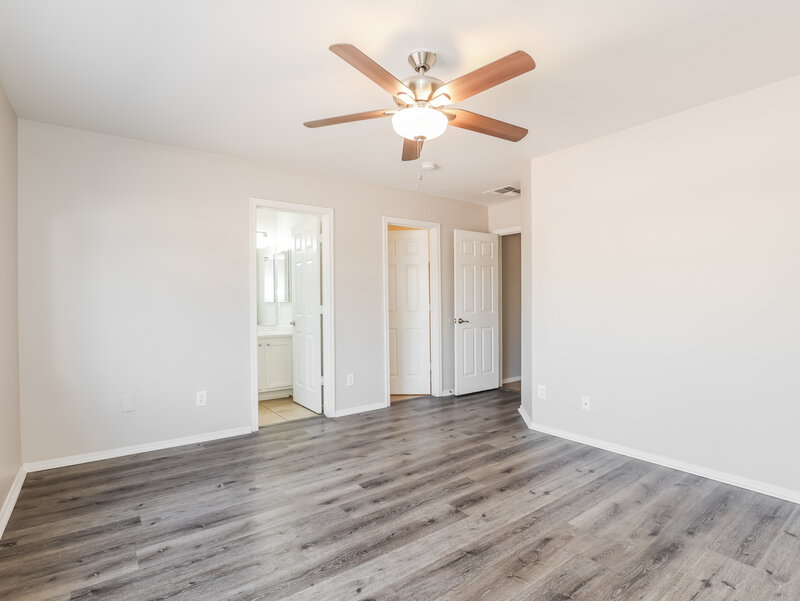 1,880/Mo, 15814 W Jackson Street Goodyear, AZ 85338 Main Bedroom View 2