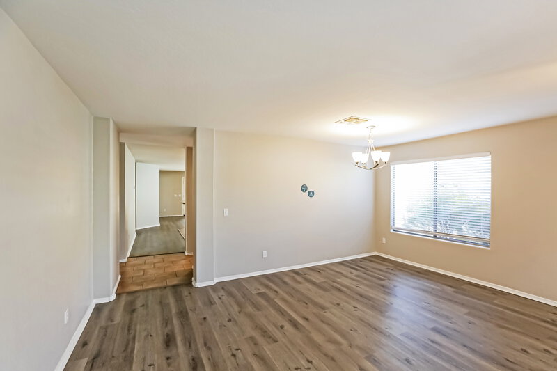 2,175/Mo, 2109 W Nancy Ln Phoenix, AZ 85041 Living Room View