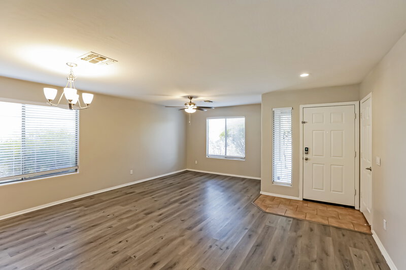 2,175/Mo, 2109 W Nancy Ln Phoenix, AZ 85041 Living Room View 2