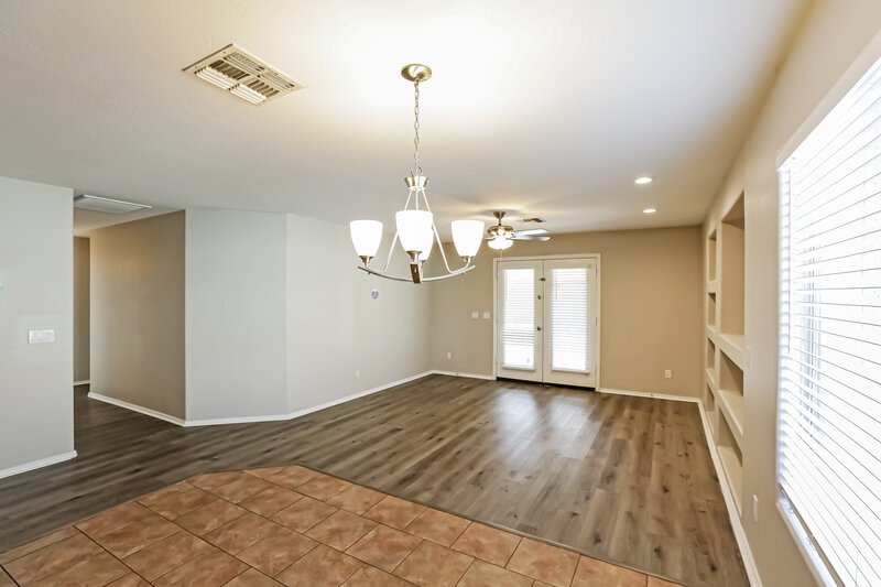 2,175/Mo, 2109 W Nancy Ln Phoenix, AZ 85041 Dining Room View
