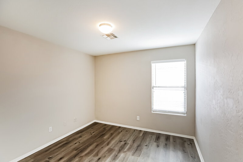 2,175/Mo, 2109 W Nancy Ln Phoenix, AZ 85041 Bedroom View