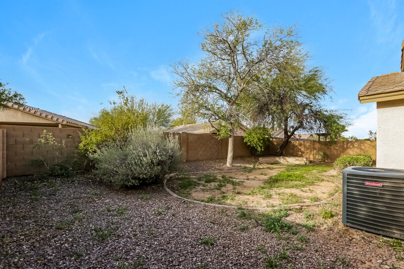 2,175/Mo, 2109 W Nancy Ln Phoenix, AZ 85041 Rear View 3