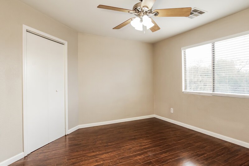 2,210/Mo, 10637 W Nez Perce Street Tolleson, AZ 85353 Bedroom View 3