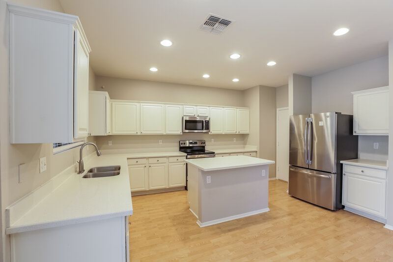 1,830/Mo, 17014 W Rimrock St Surprise, AZ 85388 Kitchen View