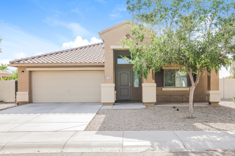 2,970/Mo, 3709 S 71st Dr Phoenix, AZ 85043 External View