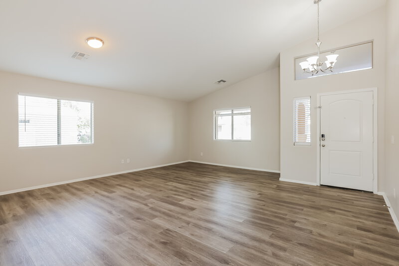 2,970/Mo, 3709 S 71st Dr Phoenix, AZ 85043 Living Room View