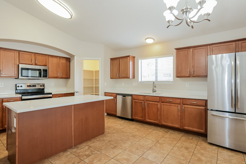 2,970/Mo, 3709 S 71st Dr Phoenix, AZ 85043 Kitchen View
