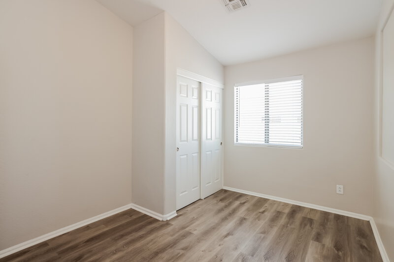 2,970/Mo, 3709 S 71st Dr Phoenix, AZ 85043 Bedroom View