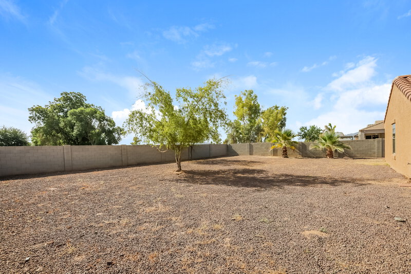 2,970/Mo, 3709 S 71st Dr Phoenix, AZ 85043 Backyard View