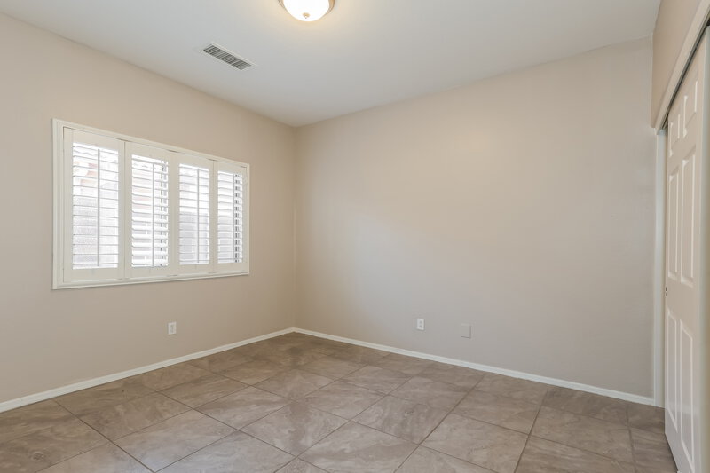 2,130/Mo, 1913 S 83rd Dr Tolleson, AZ 85353 Bedroom View 2