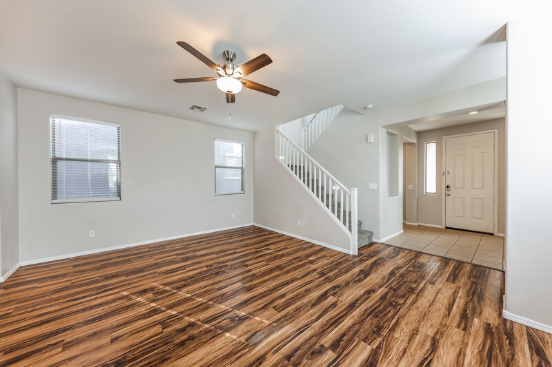 1,985/Mo, 11792 N 147th Ln Surprise, AZ 85379 Living Room View 2