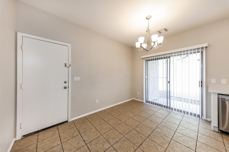 1,985/Mo, 11792 N 147th Ln Surprise, AZ 85379 Dining Room View