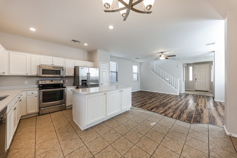 1,985/Mo, 11792 N 147th Ln Surprise, AZ 85379 Dining Room View 2