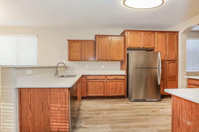 1,875/Mo, 6603 S 17th Ave Phoenix, AZ 85041 Kitchen View
