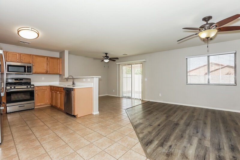 1,995/Mo, 2050 E Andalusian Loop Queen Creek, AZ 85140 Living Room View 2