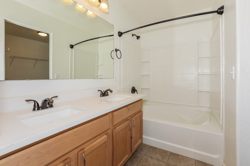 1,995/Mo, 2050 E Andalusian Loop Queen Creek, AZ 85140 Main Bathroom View