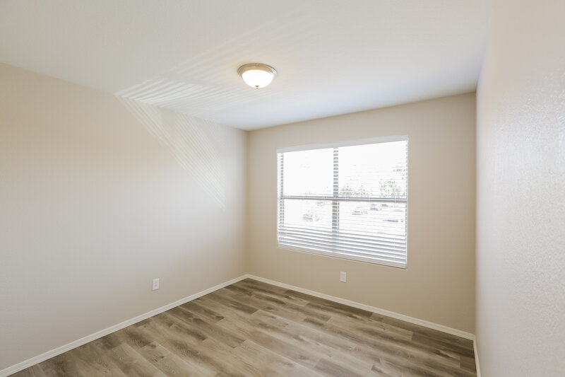 1,940/Mo, 12933 W Monte Vista Avondale, AZ 85392 Bedroom View