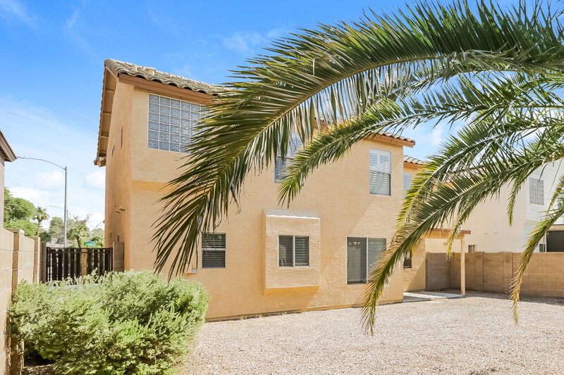 1,940/Mo, 12933 W Monte Vista Avondale, AZ 85392 Rear View 2