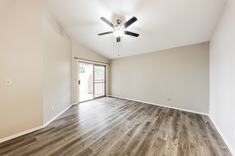 2,135/Mo, 7317 W Greer Ave Peoria, AZ 85345 Main Bedroom View