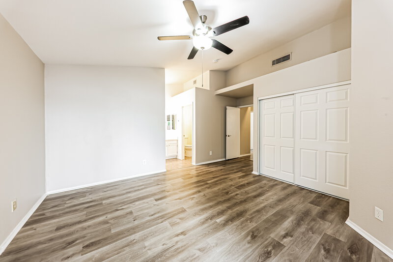 2,135/Mo, 7317 W Greer Ave Peoria, AZ 85345 Main Bedroom View 2