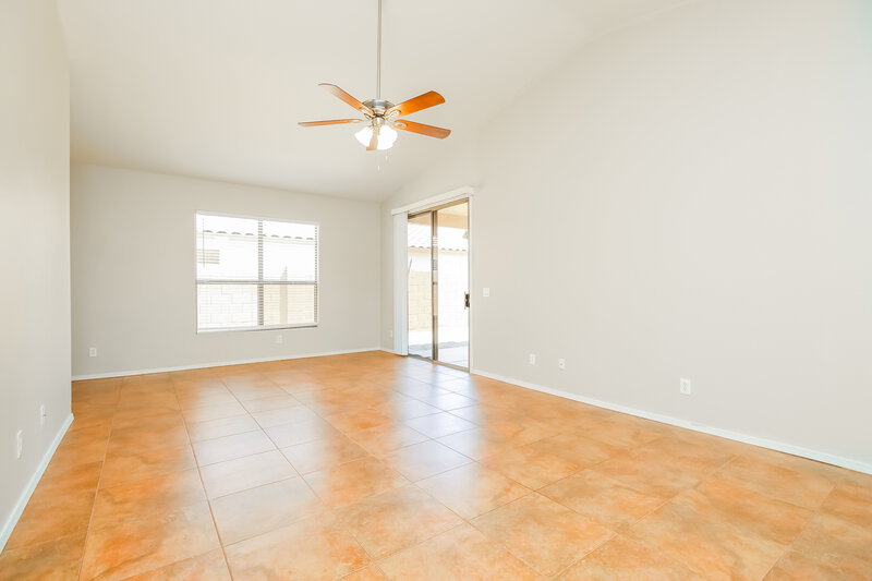 2,275/Mo, 9909 E Onza Ave Mesa, AZ 85212 Living Room View