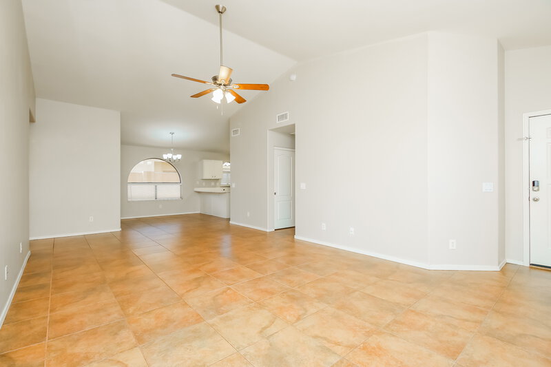 2,275/Mo, 9909 E Onza Ave Mesa, AZ 85212 Living Room View 3